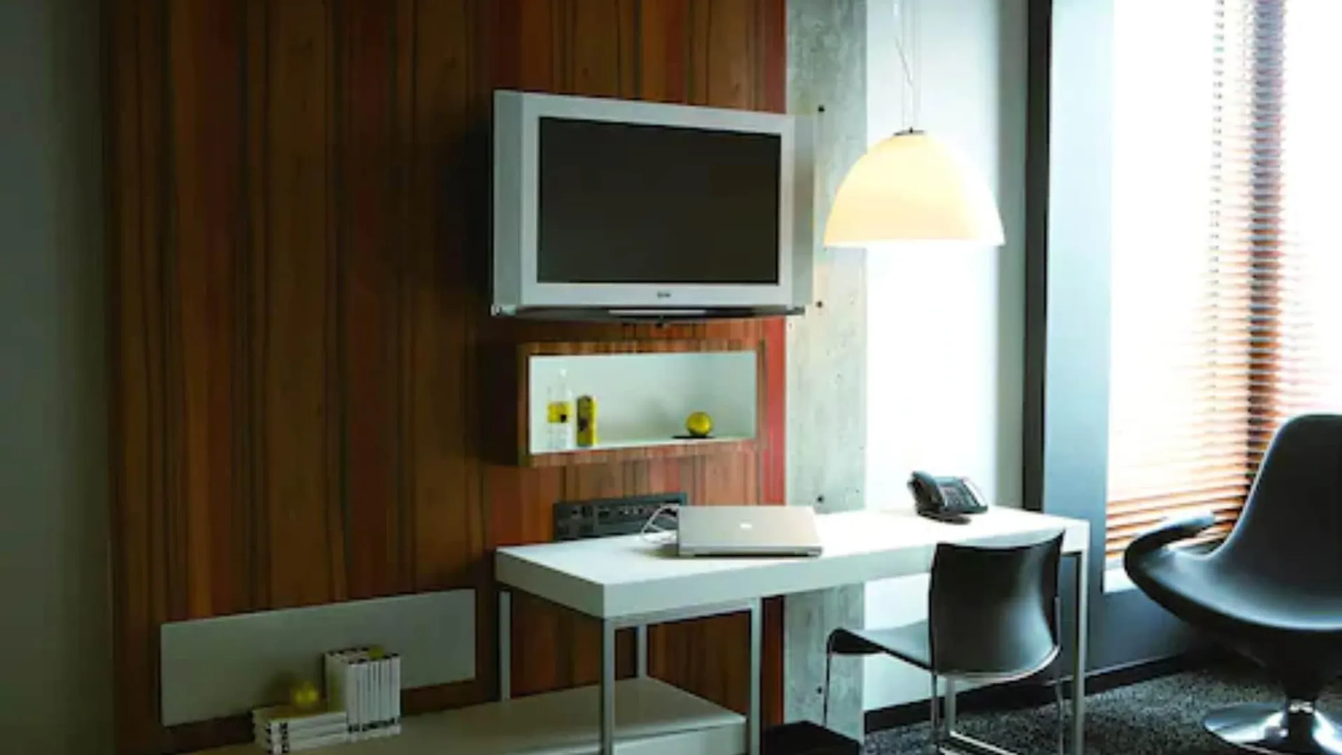 Alt Hotel Toronto Airport Mississauga
