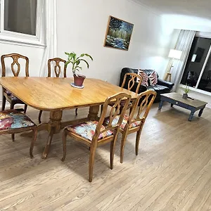 Homestay Charming Detached House Near The Airport